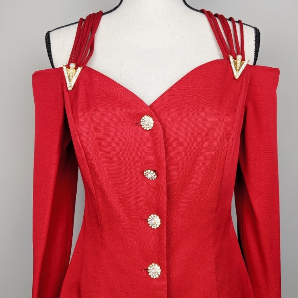 Dave & Johnny | 80s Western Red Cold Shoulder Top - Picture 2 of 6
